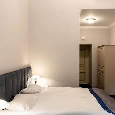 Metro Hotel Apartments Odesa Exterior photo