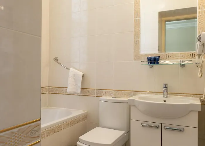 Metro Hotel Apartments